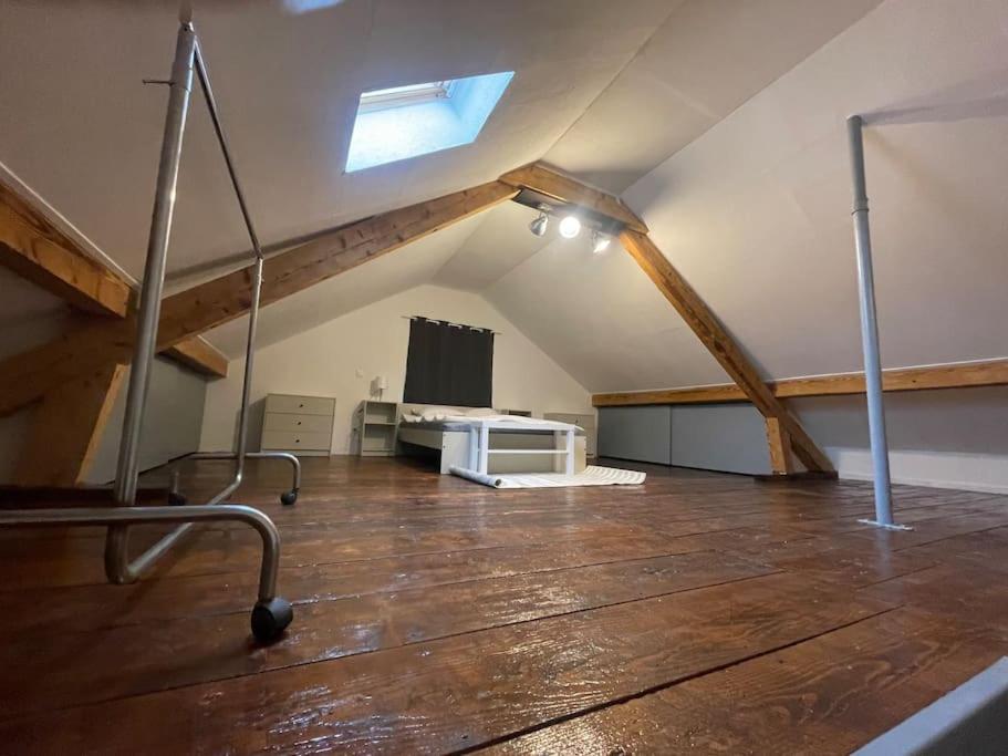 Charmante Maison Mitoyenne Villa Broc Bagian luar foto