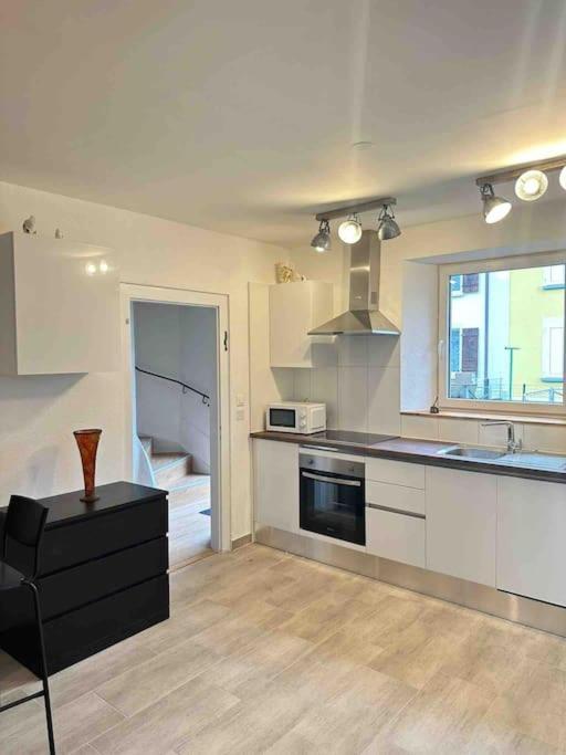 Charmante Maison Mitoyenne Villa Broc Bagian luar foto